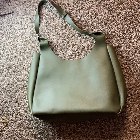 Purse - Picture 1 of 3
